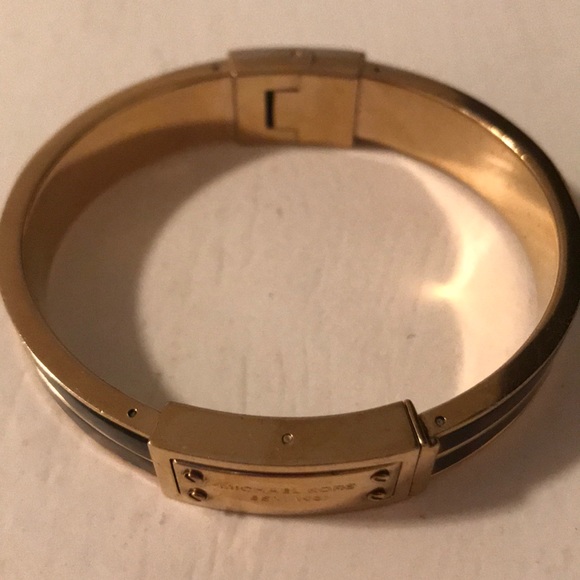 Michael Kors Gold and Tortoise Bracelet - Picture 3 of 3